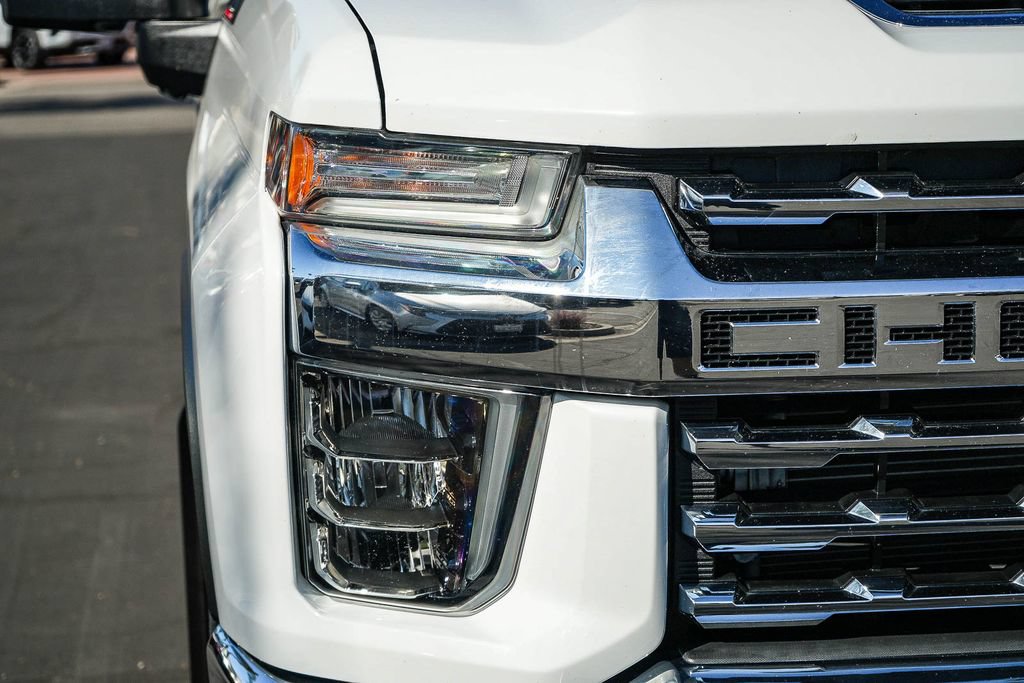 Used 2020 Chevrolet Silverado 2500 LTZ w/ LTZ Premium Package AWD/4WD image 9