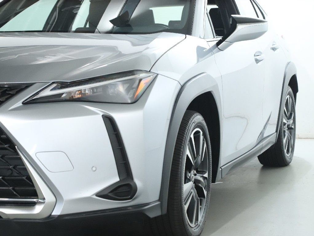 Used 2024 Lexus UX 250h AWD image 5