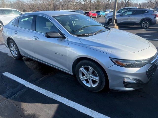 Used 2021 Chevrolet Malibu LS image 1