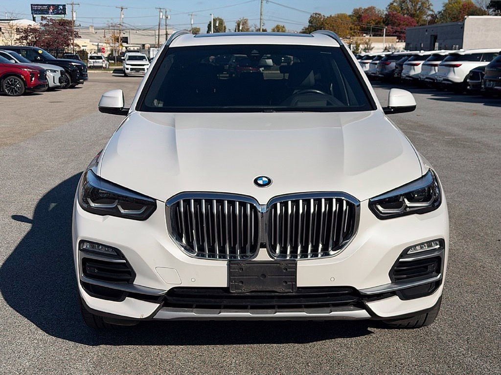 Used 2021 BMW X5 xDrive40i w/ Premium Package AWD/4WD image 2