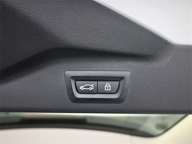 Used 2021 BMW X7 xDrive40i image 27