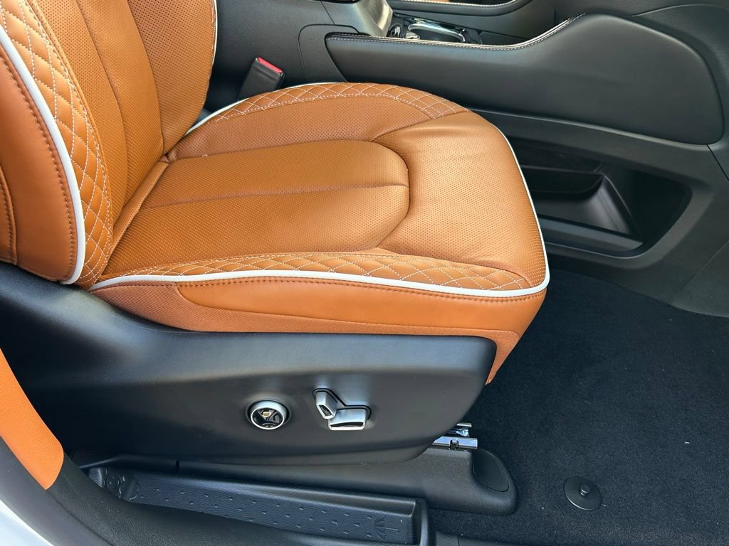 New 2026 Chrysler Pacifica Pinnacle AWD/4WD image 41
