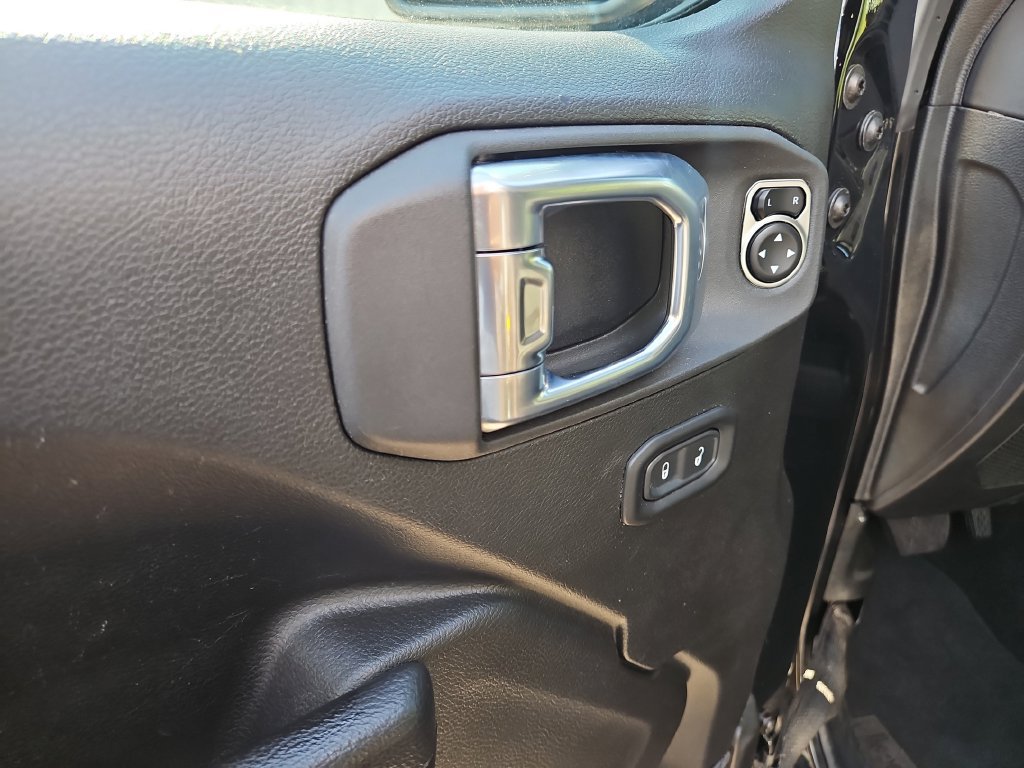 Used 2026 Jeep Gladiator Mojave AWD/4WD image 23