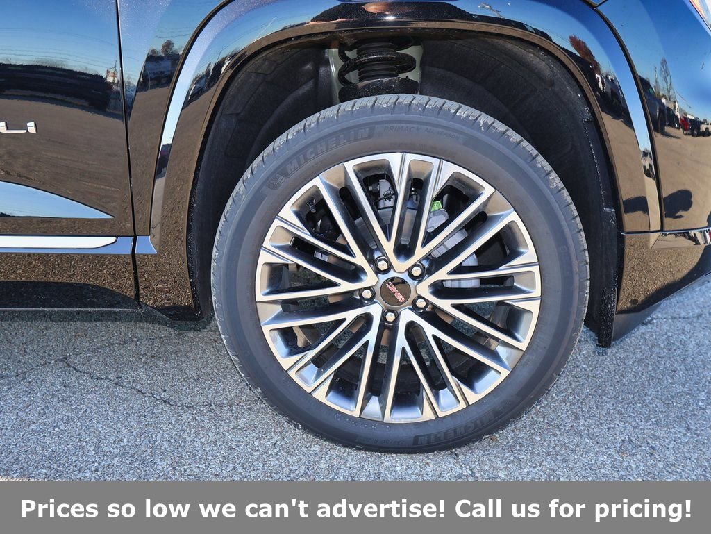 New 2026 GMC Terrain Denali w/ LPO, Floor Liner Package image 34