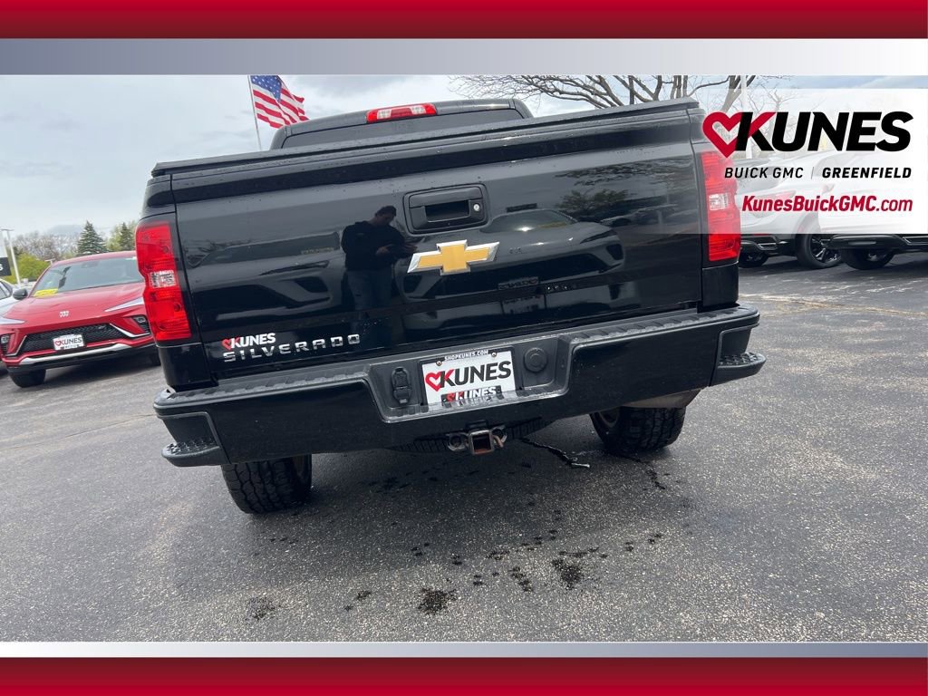 Used 2018 Chevrolet Silverado 1500 Custom w/ Custom Value Package AWD/4WD image 7