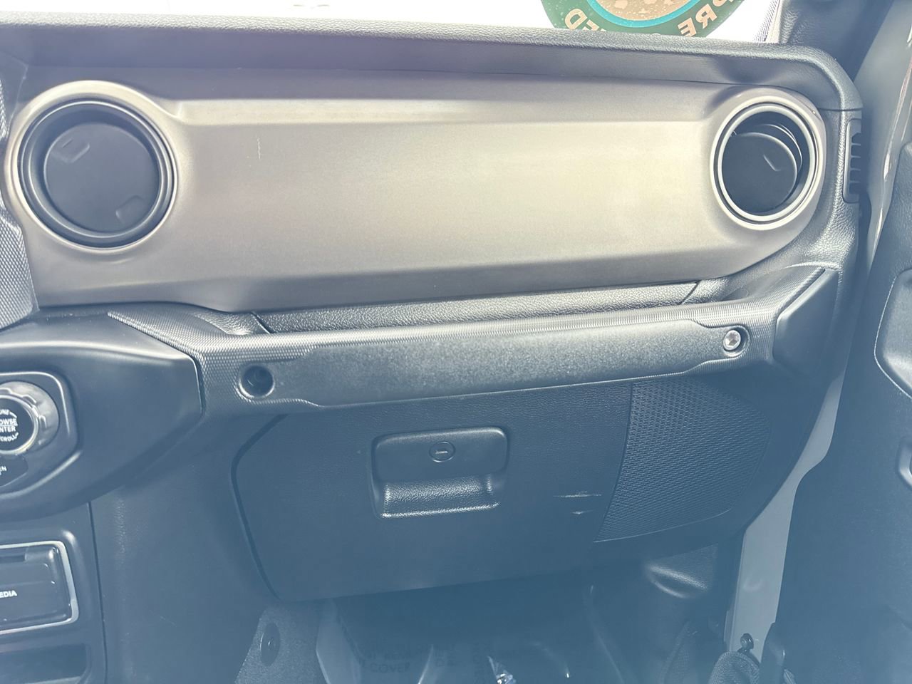 Used 2020 Jeep Gladiator Sport w/ Quick Order Package 24S image 29