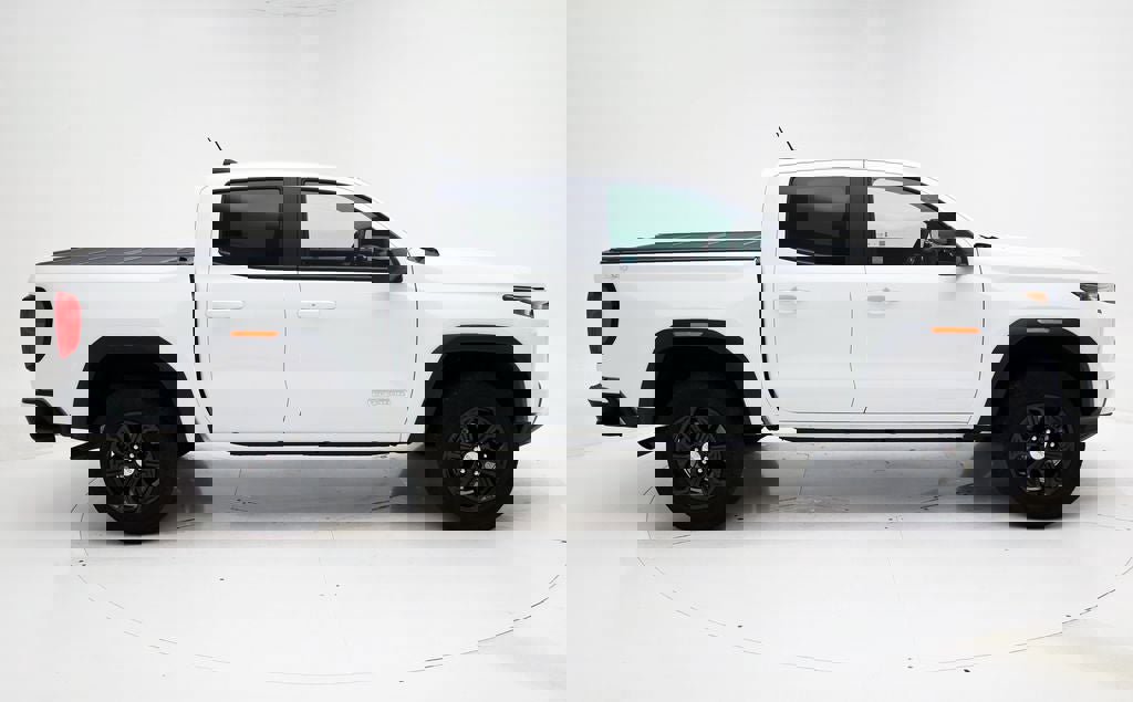 Used 2024 GMC Canyon Elevation w/ Trailering Package image 3