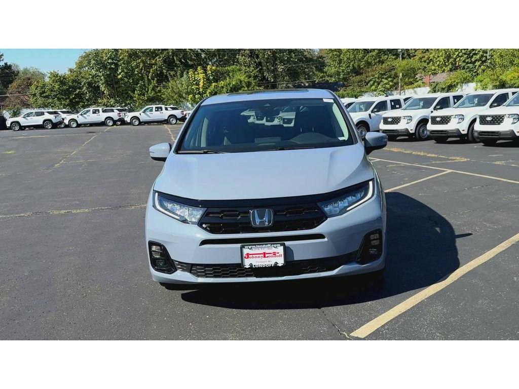 Used 2025 Honda Odyssey Elite image 3