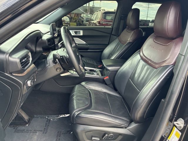 Used 2020 Ford Explorer Platinum w/ Premium Technology Package AWD/4WD image 16