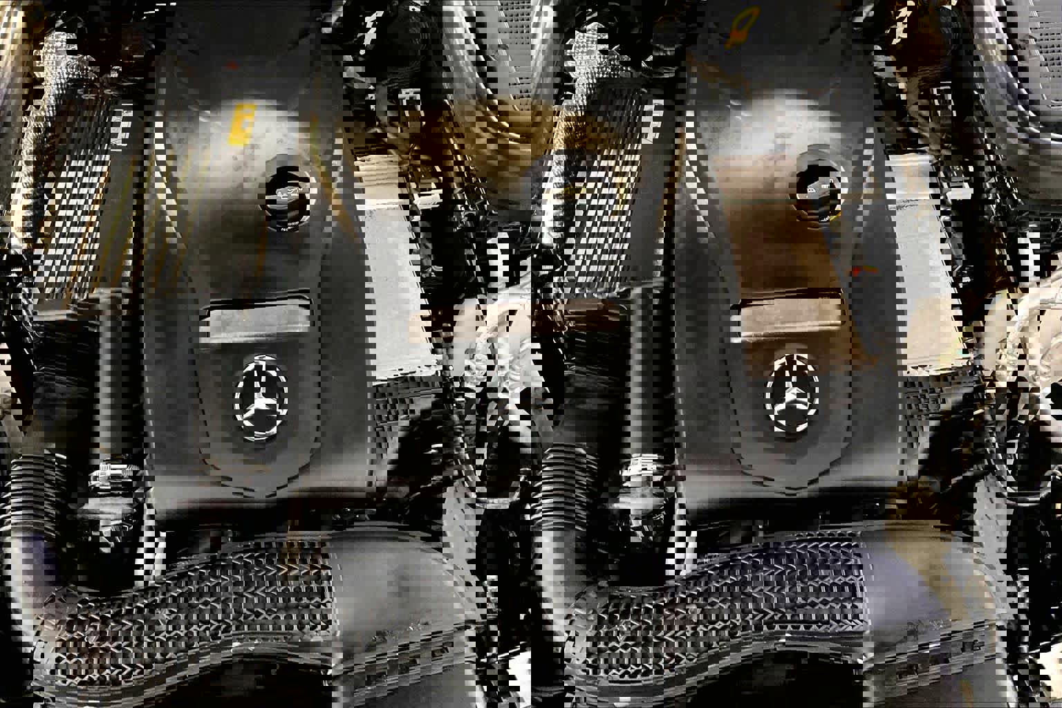 Used 2017 Mercedes-Benz GLC 300 4MATIC image 31