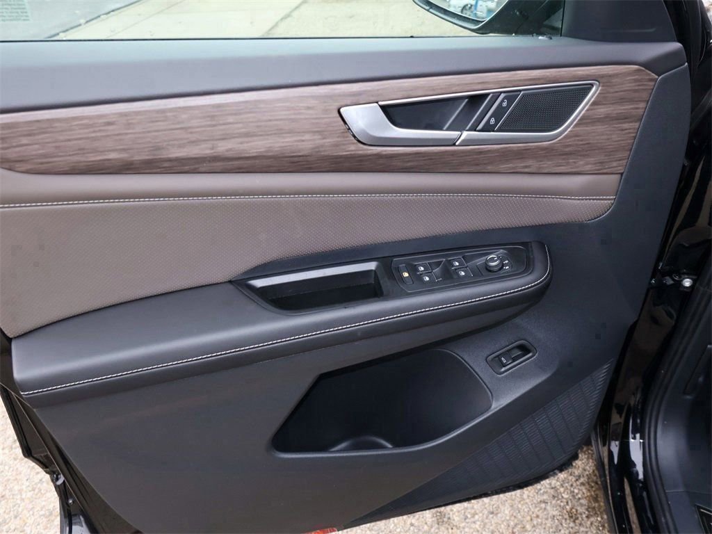 New 2026 Volkswagen Atlas SEL image 14