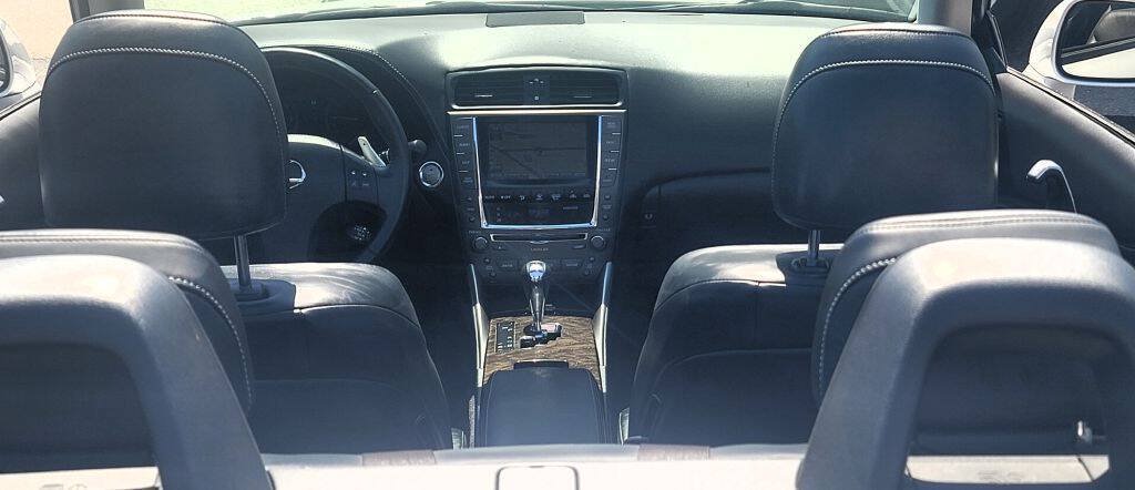Used 2010 Lexus IS 250C RWD image 15