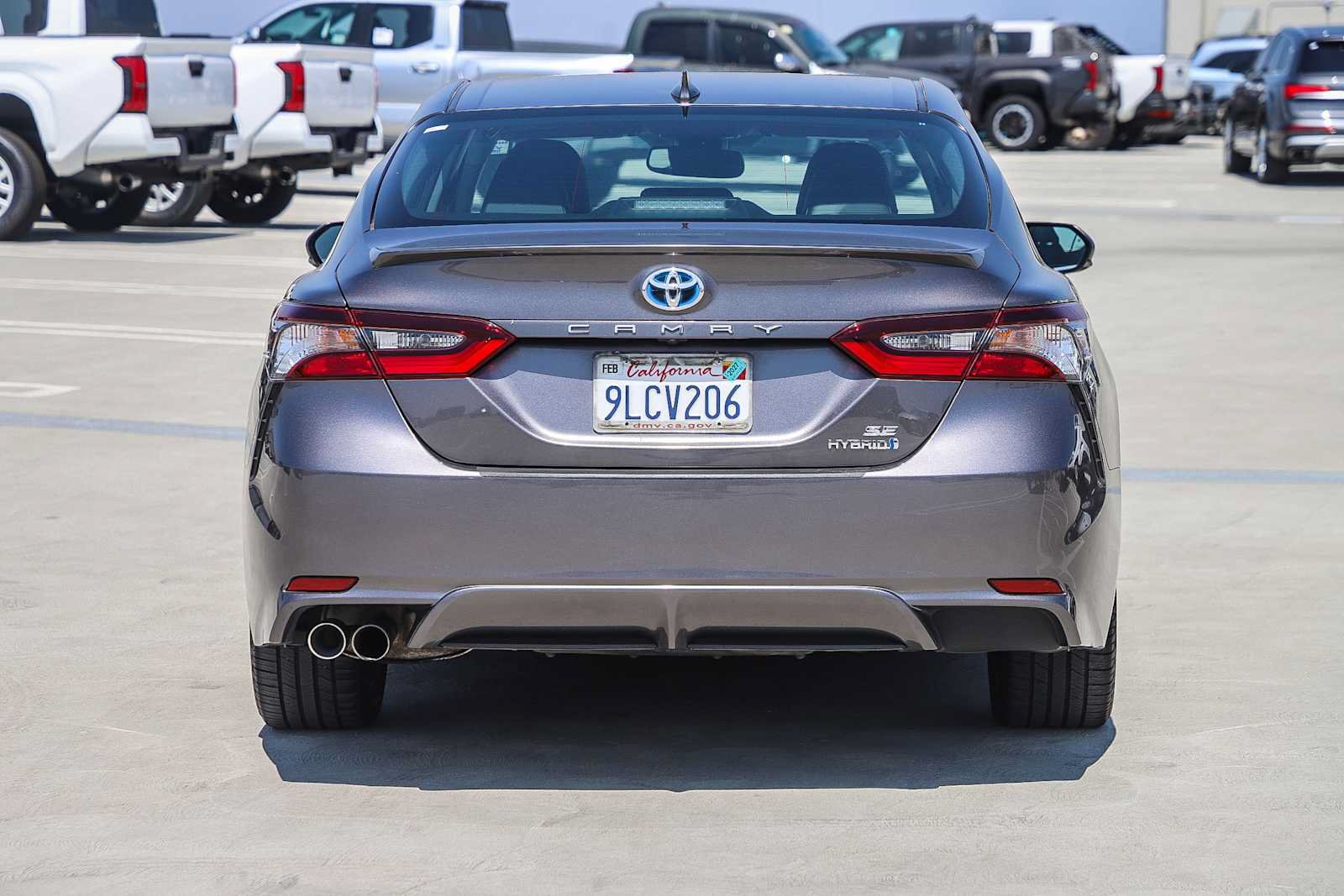 Used 2024 Toyota Camry SE w/ Audio Upgrade Package FWD image 9