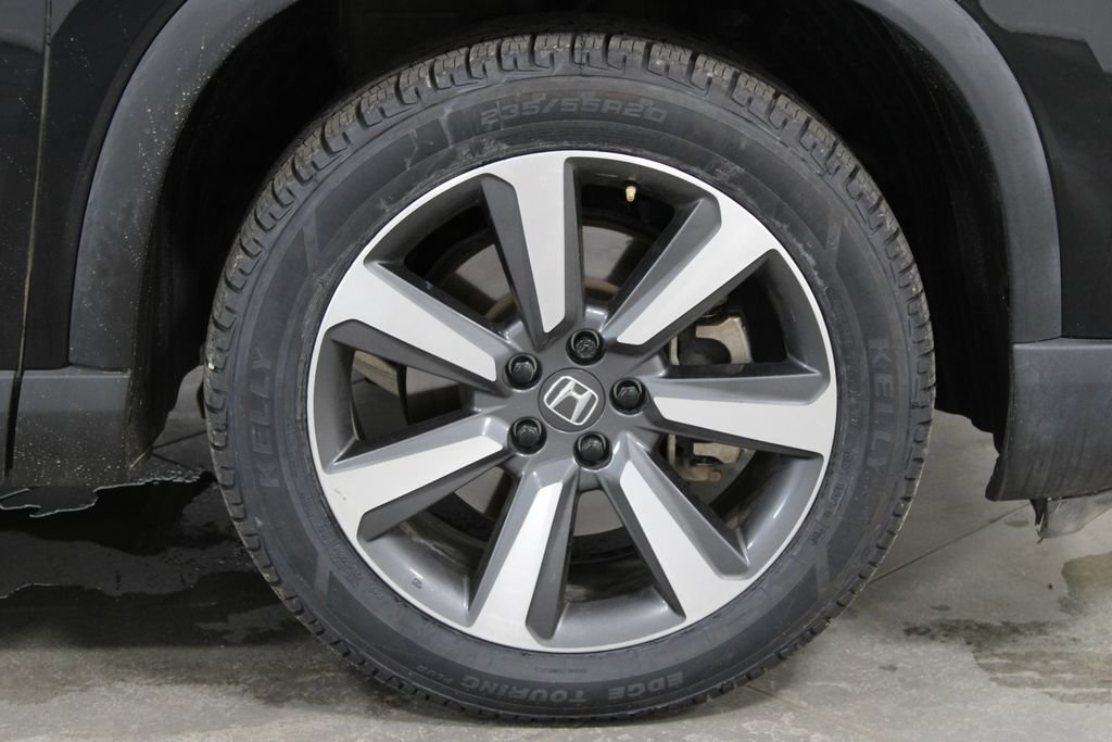 Used 2023 Honda Pilot Touring image 14