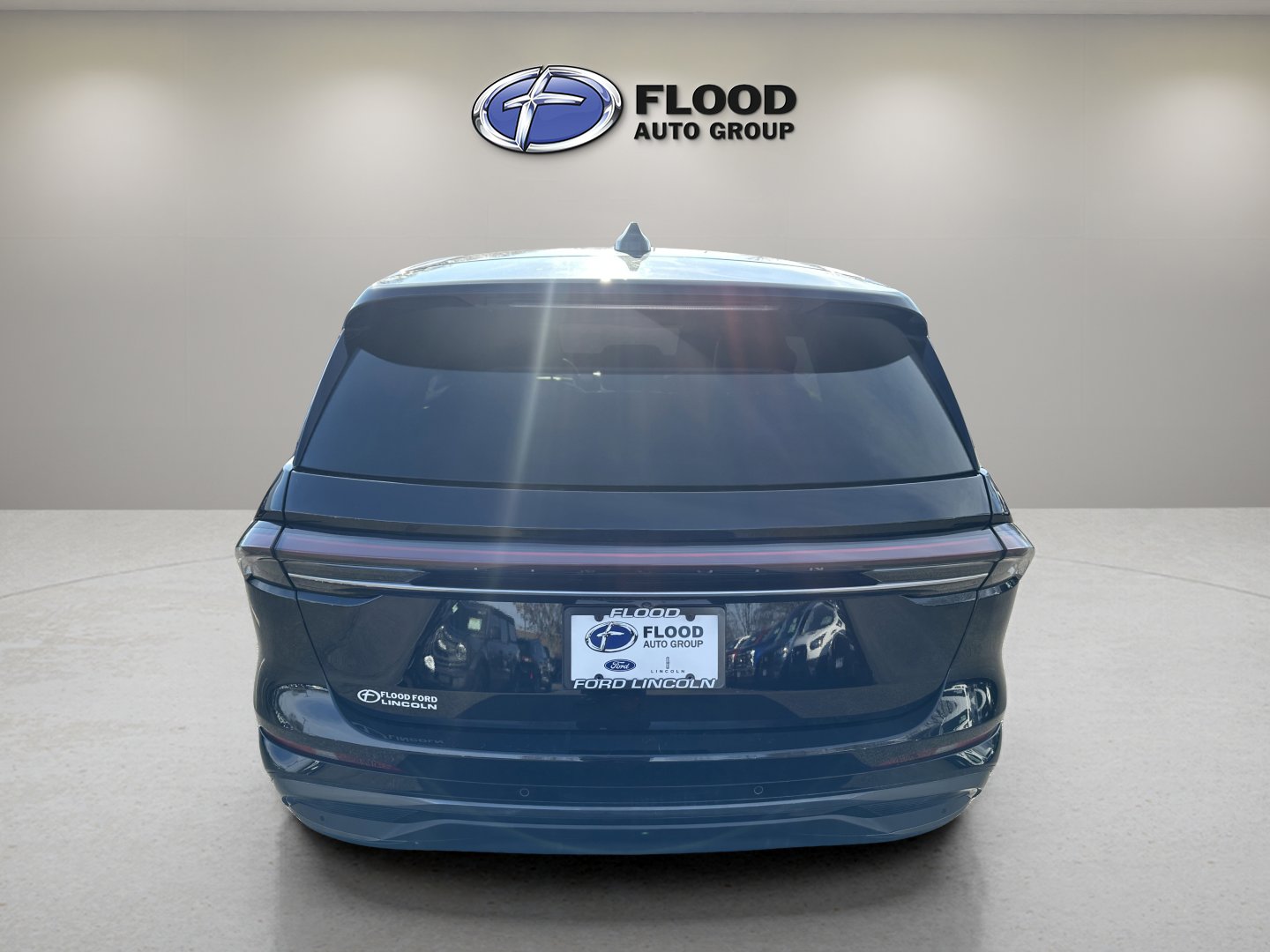 Certified 2024 Lincoln Nautilus Premier w/ Jet Appearance Package AWD/4WD image 6