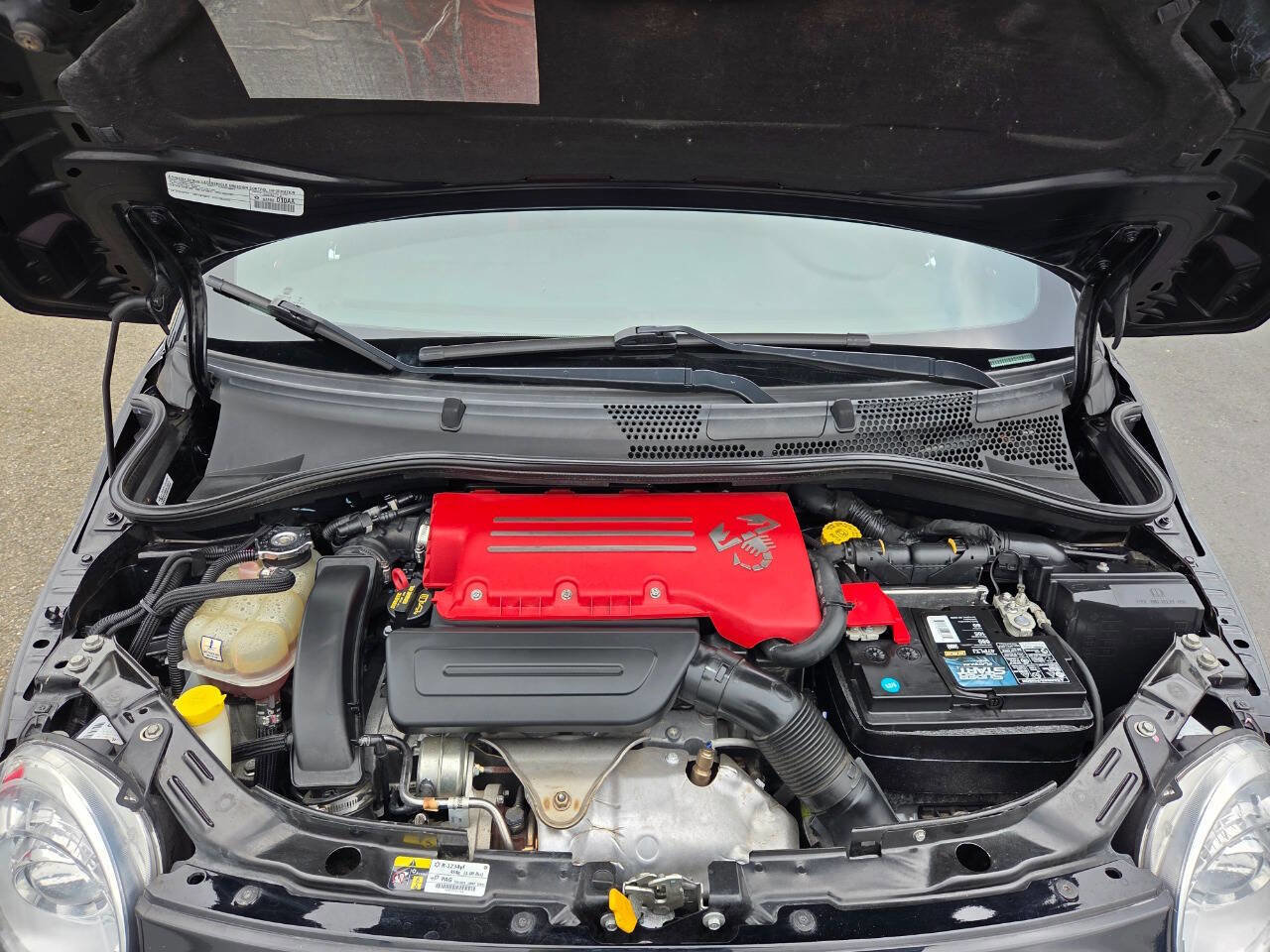 Used 2015 FIAT 500 Abarth w/ Beats Audio Package image 21