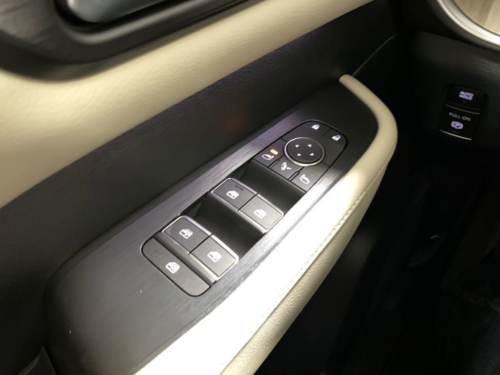 New 2025 Nissan Armada Platinum Reserve image 32
