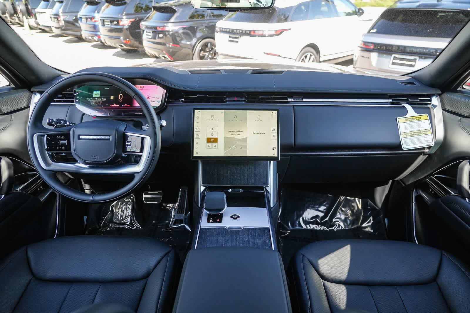 New 2026 Land Rover Range Rover Long Wheelbase SE AWD/4WD image 12