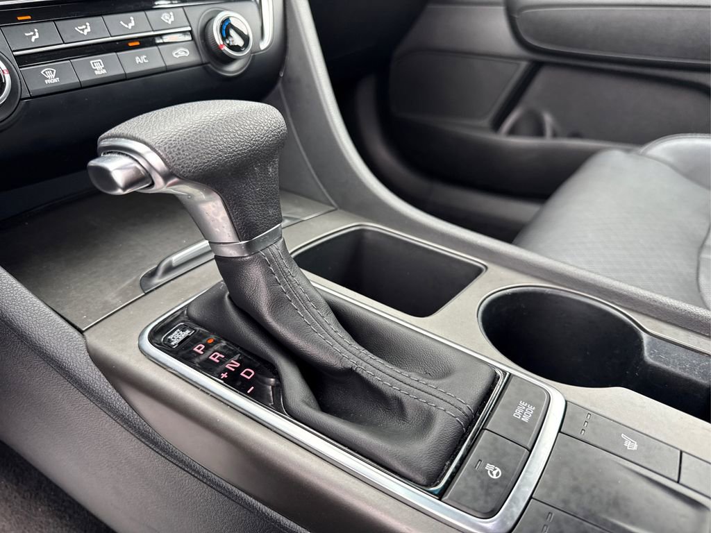 Used 2020 Kia Optima SE image 25