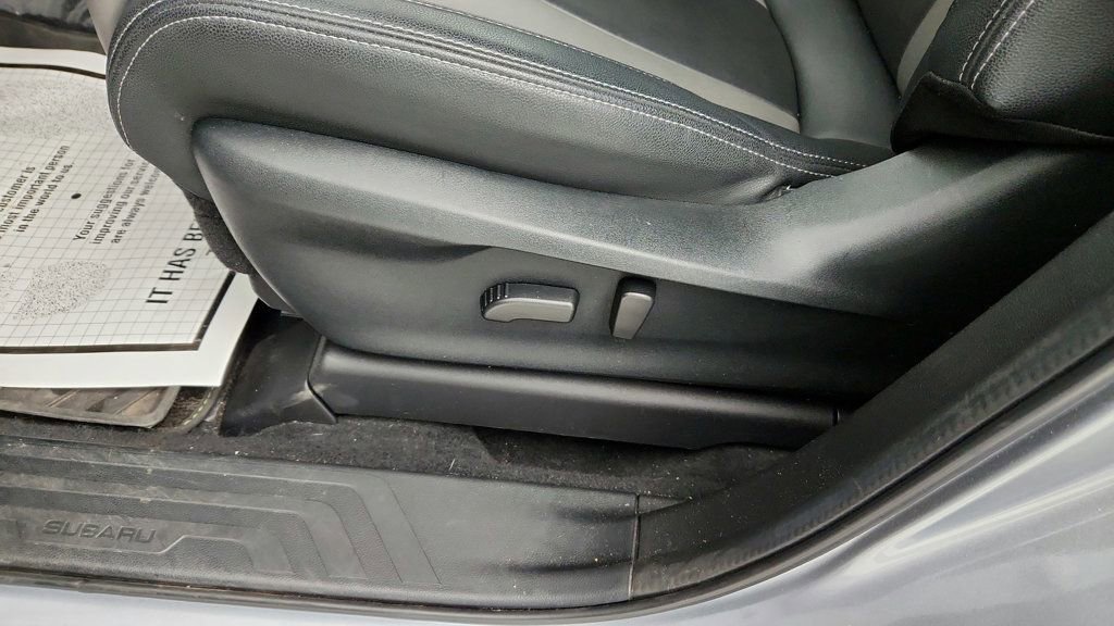 Used 2022 Subaru Ascent Onyx Edition image 12