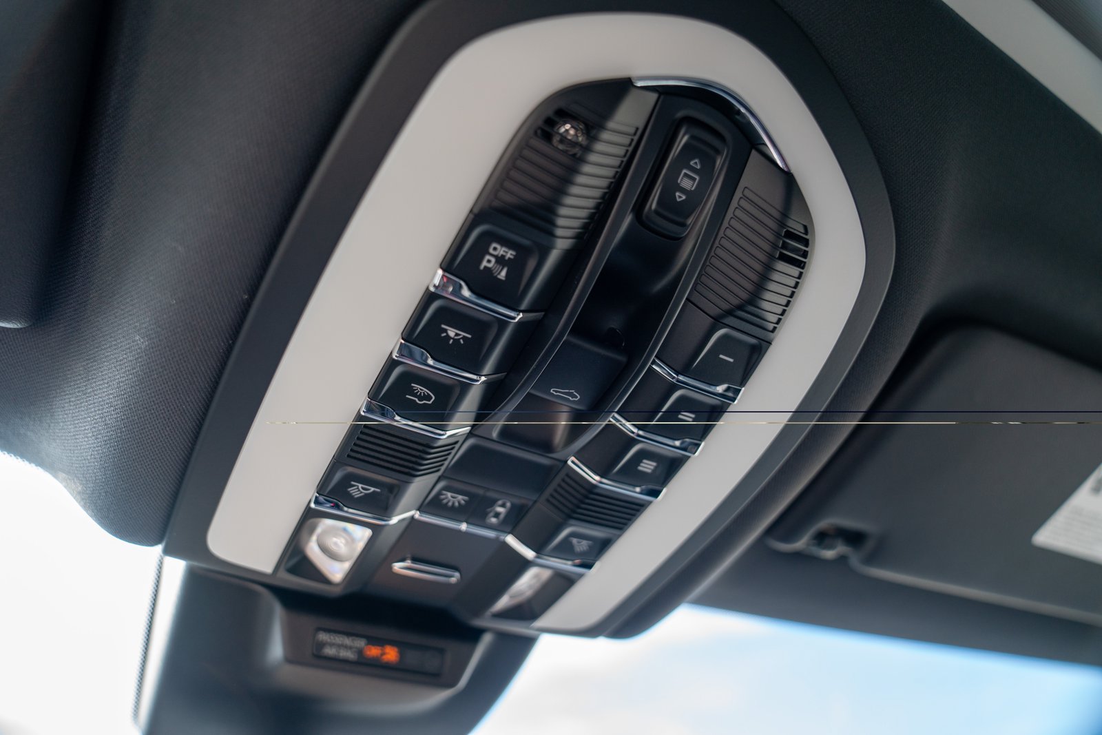 Certified 2026 Porsche Macan AWD/4WD image 22