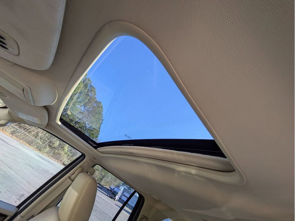 Used 2017 Lincoln Navigator Reserve image 24