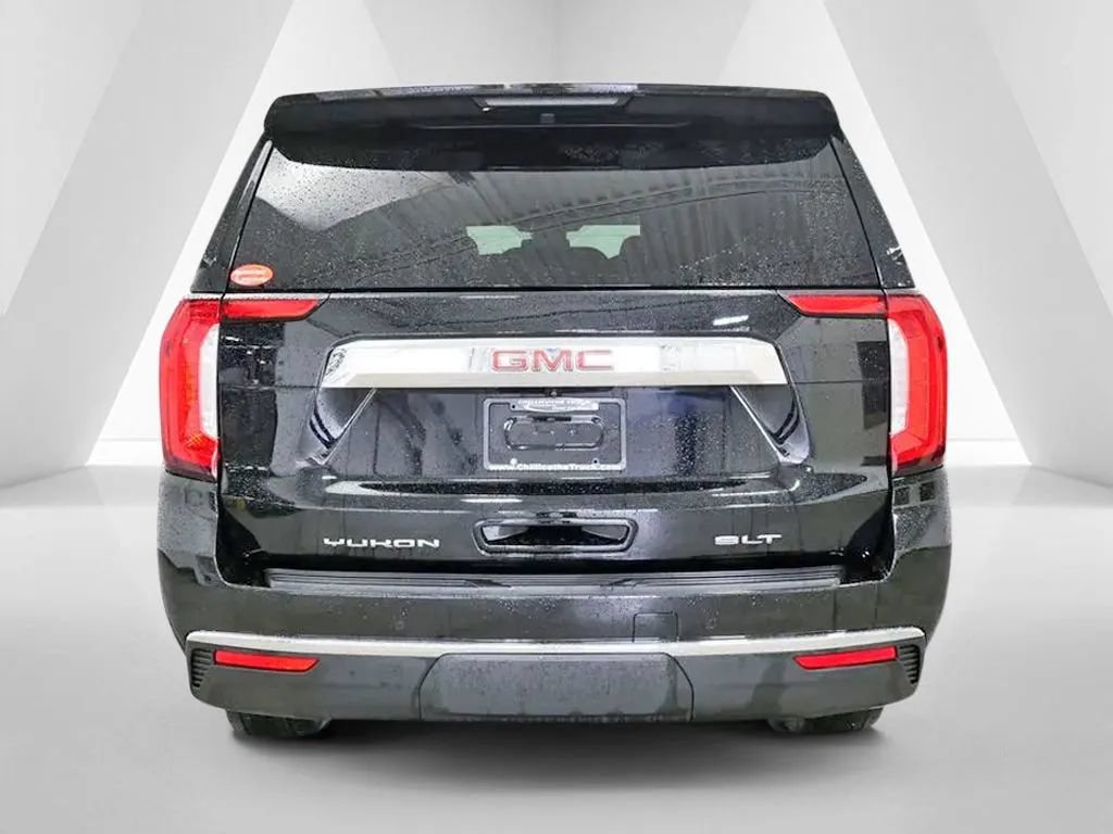 Used 2023 GMC Yukon XL SLT w/ SLT Luxury Package AWD/4WD image 6