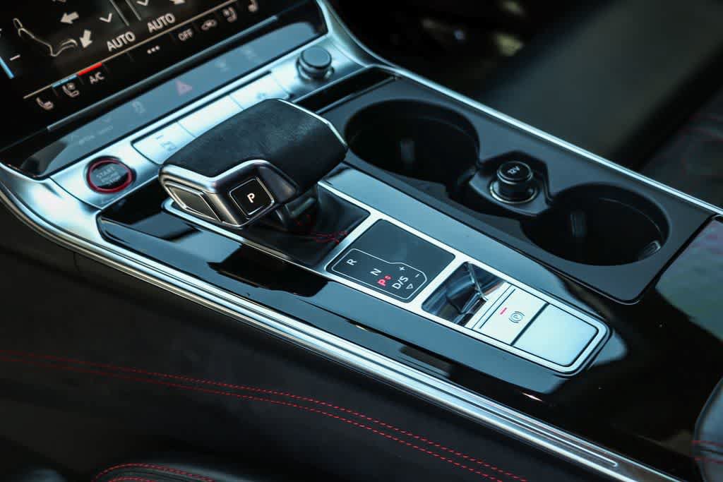 Used 2022 Audi RS 6 w/ Carbon Optic Package AWD/4WD image 19