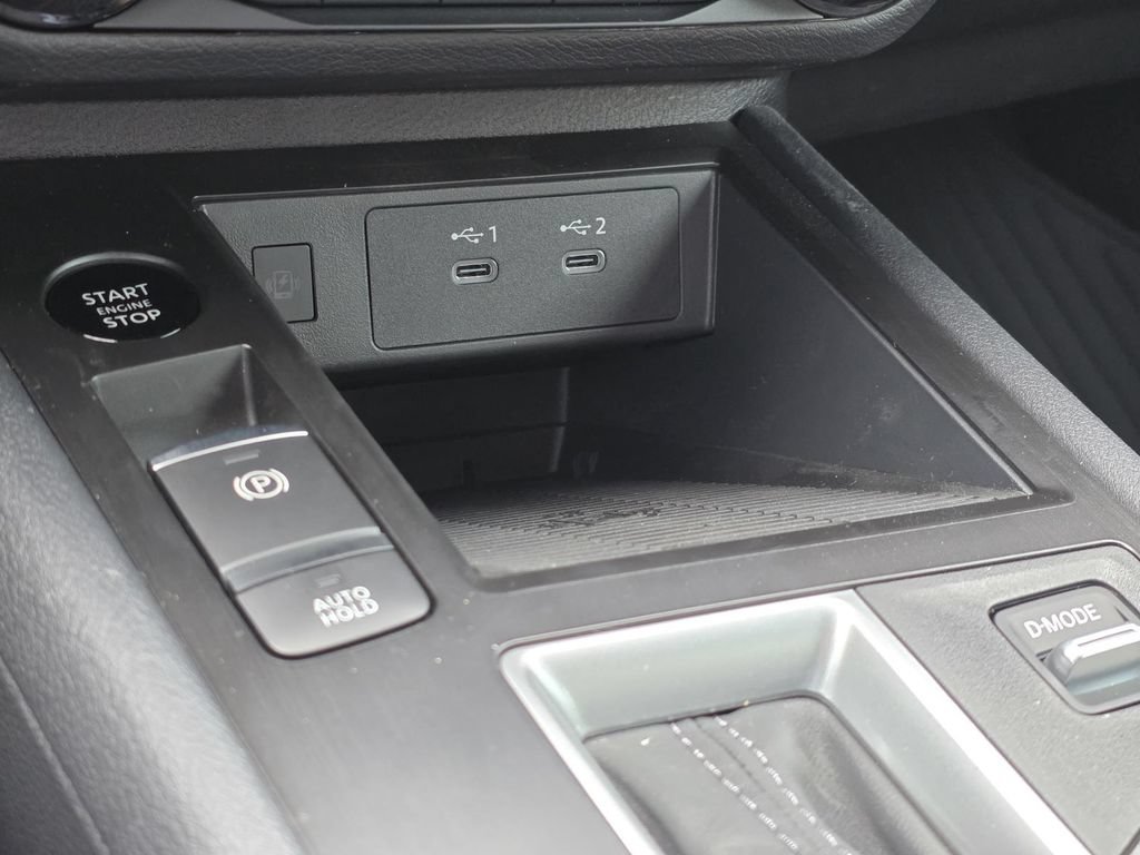 New 2026 Nissan Kicks SV w/ Charging Package FWD image 19