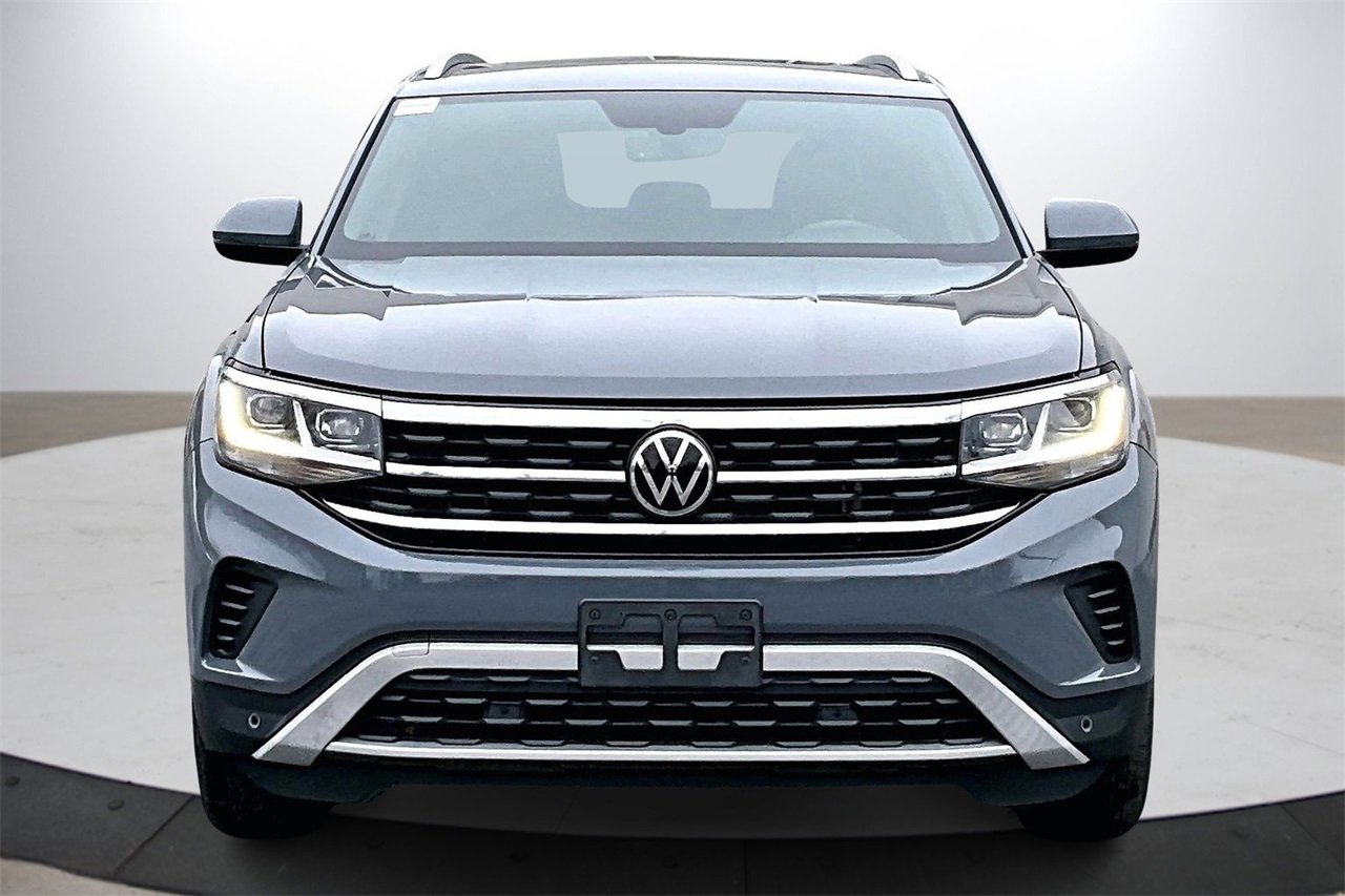 Used 2022 Volkswagen Atlas Cross Sport SE image 3