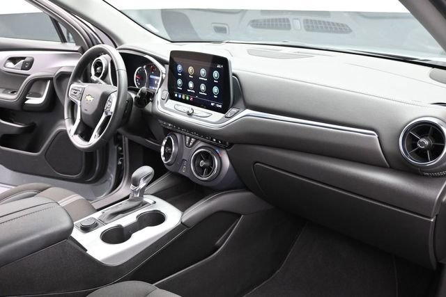 Used 2025 Chevrolet Blazer LT FWD image 36