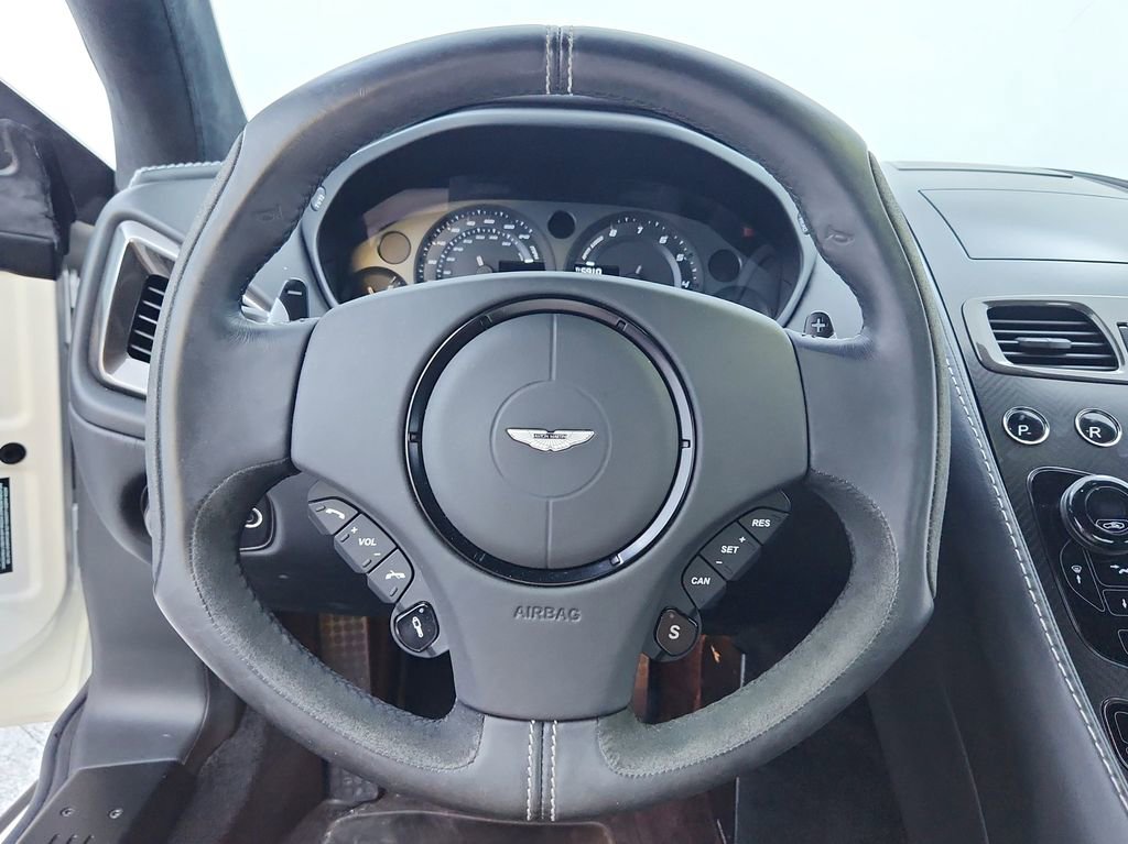 Used 2015 Aston Martin Vanquish Coupe image 70