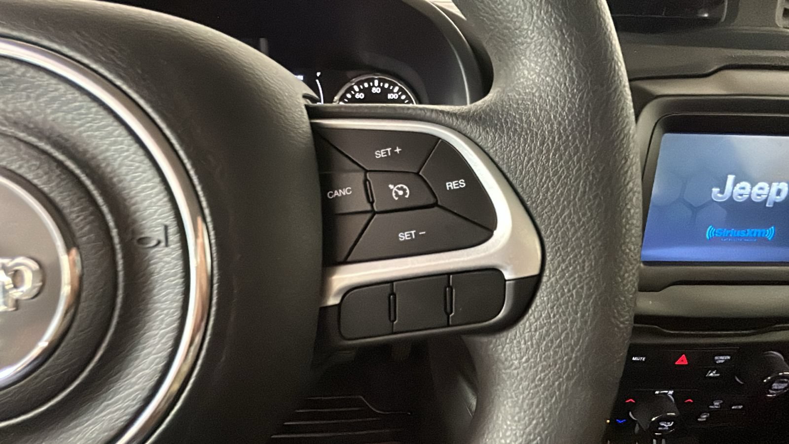 Used 2021 Jeep Renegade Sport FWD image 19