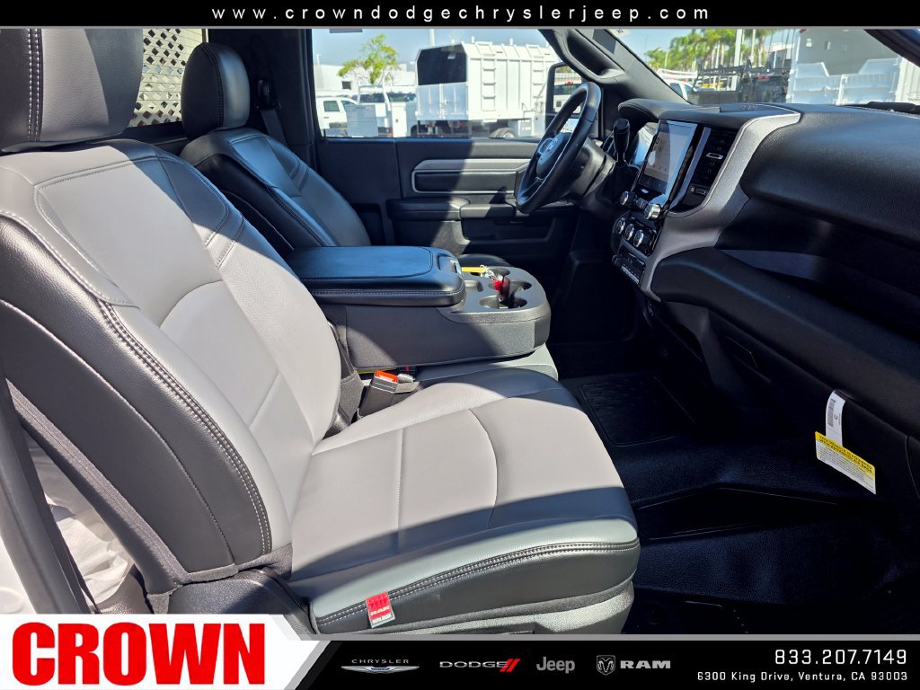 Used 2025 RAM 4500 Tradesman RWD image 12