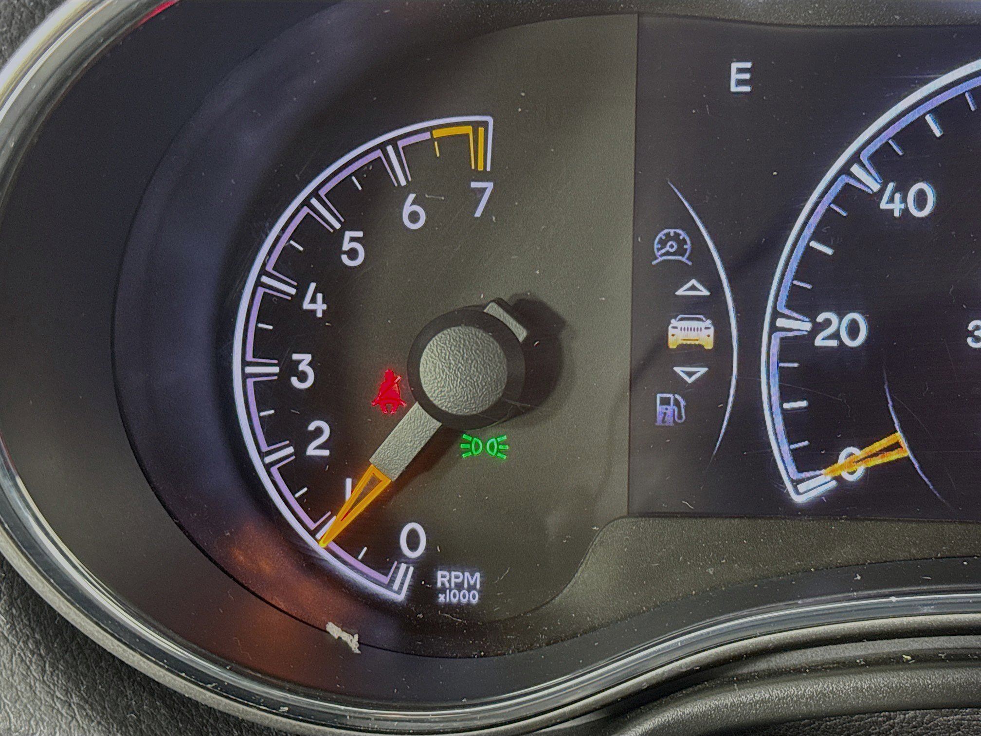 Used 2021 Jeep Grand Cherokee Limited image 12