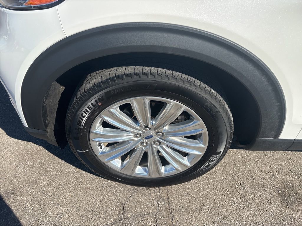 Used 2022 Ford Explorer Limited w/ Limited Technology Package image 8