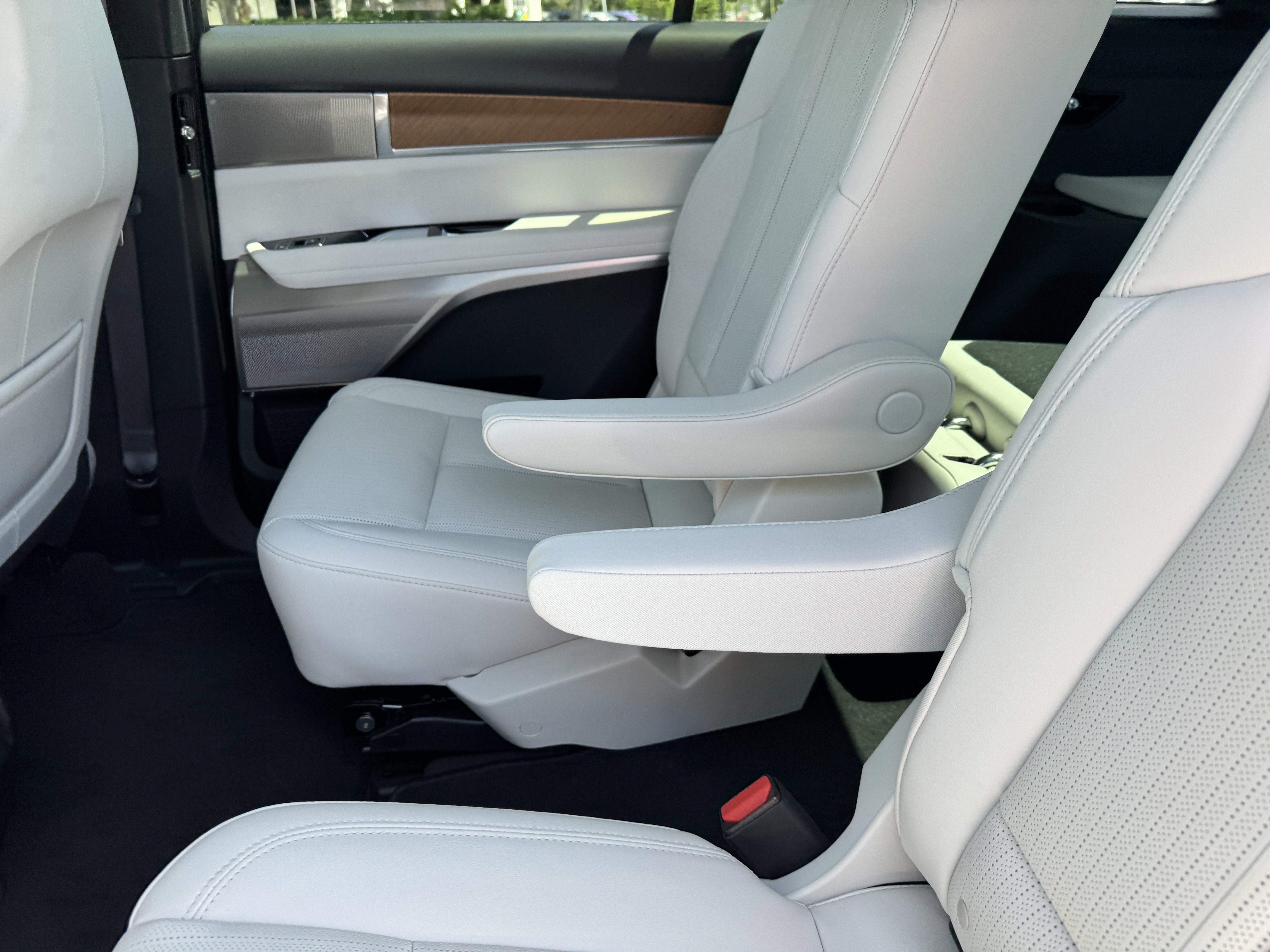 New 2026 Cadillac Vistiq Luxury image 18