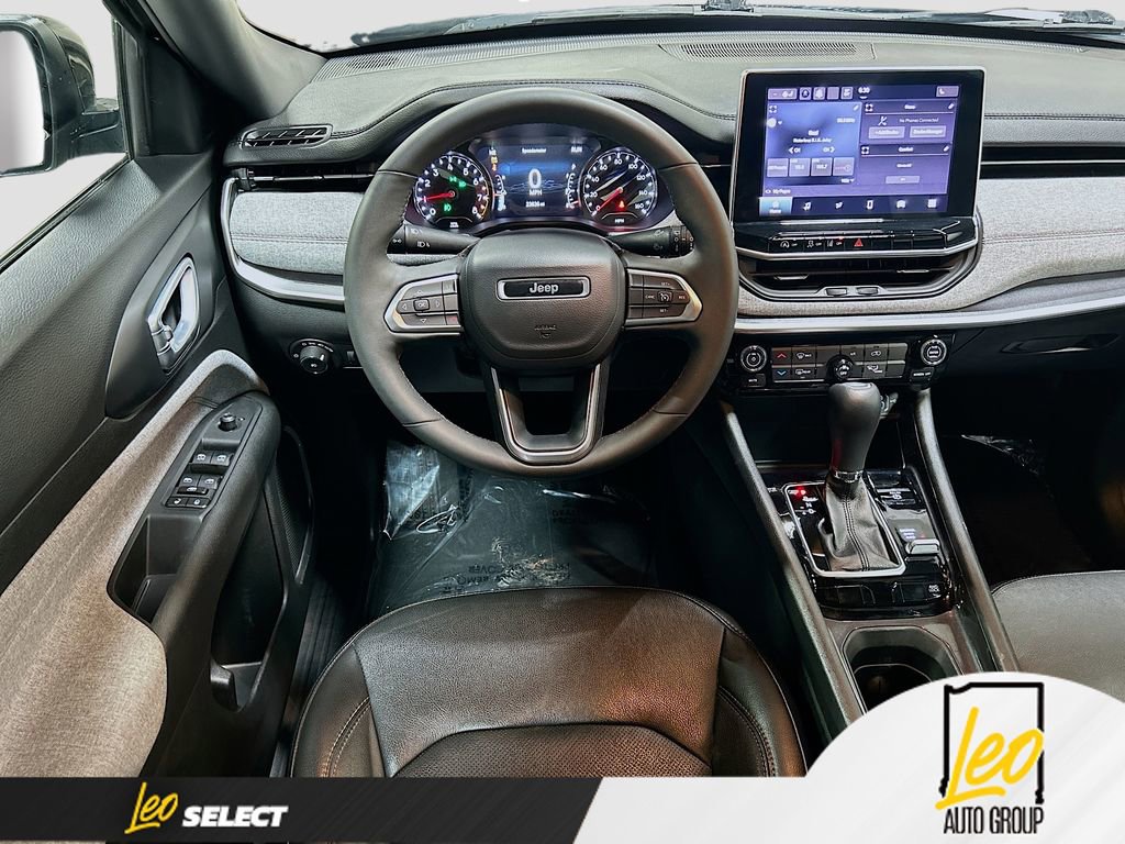 Used 2023 Jeep Compass Latitude image 21