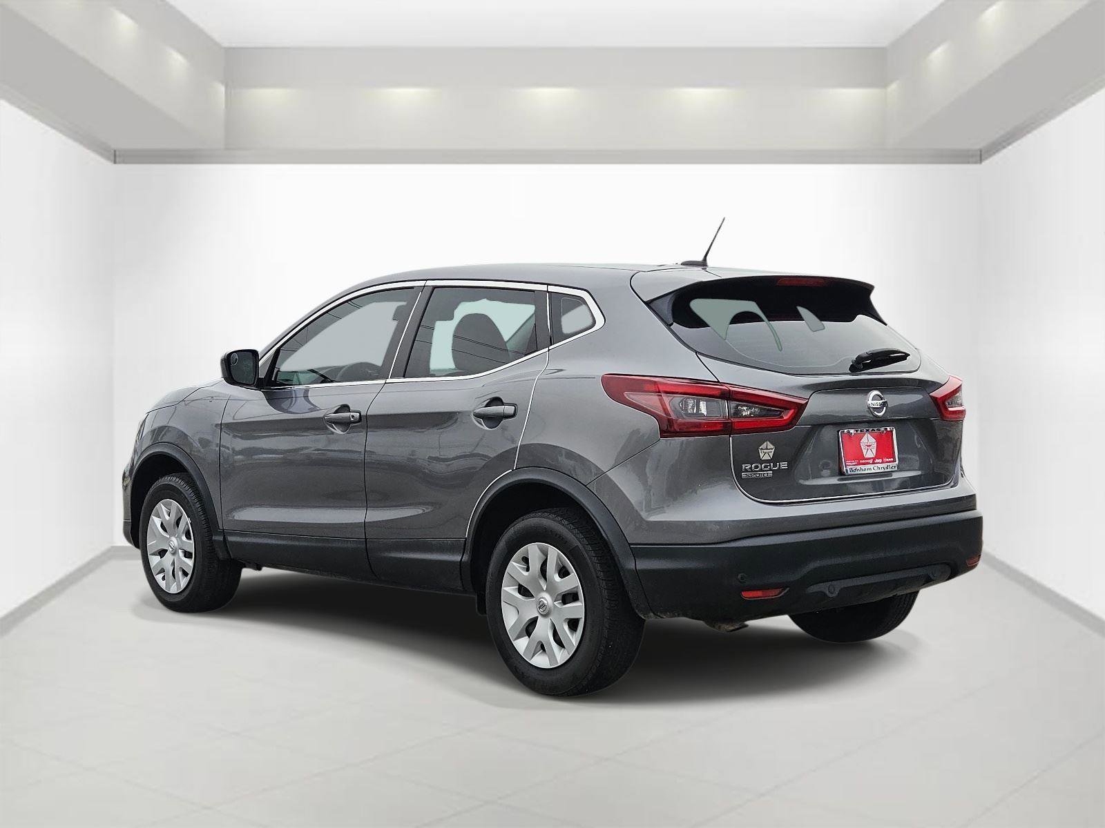 Used 2020 Nissan Rogue Sport S image 6