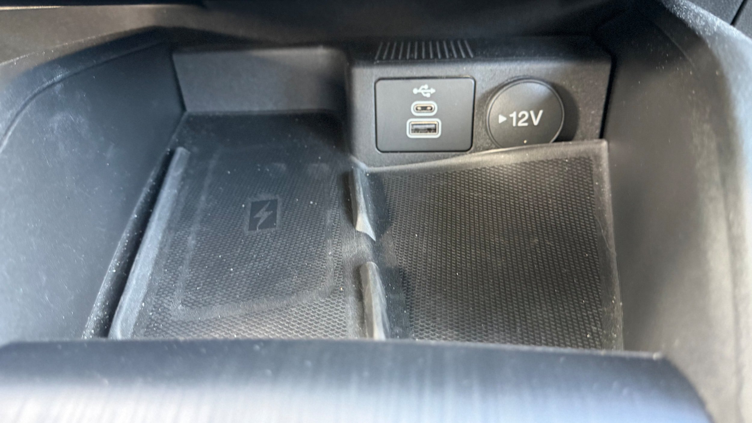 Used 2025 Ford Escape Platinum AWD/4WD image 41