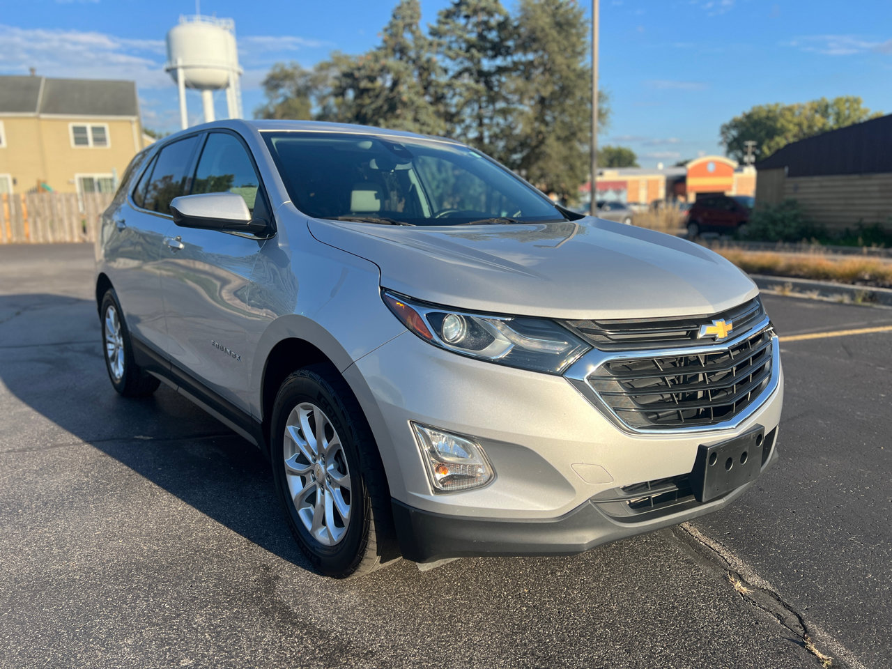Used 2020 Chevrolet Equinox LT w/ Driver Convenience Package image 11