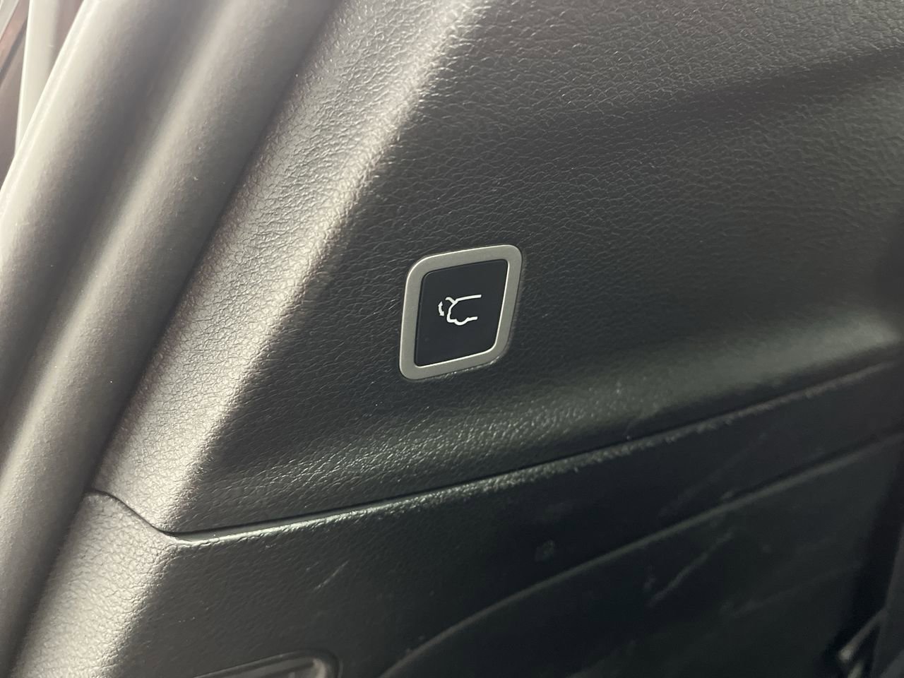 Used 2025 Chrysler Pacifica Select FWD image 30