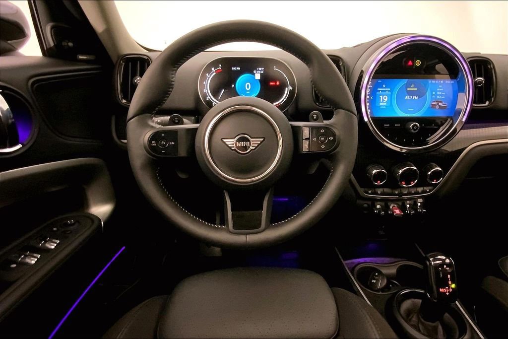 Certified 2024 MINI Cooper Countryman S w/ Signature Upholstery Package AWD/4WD image 4