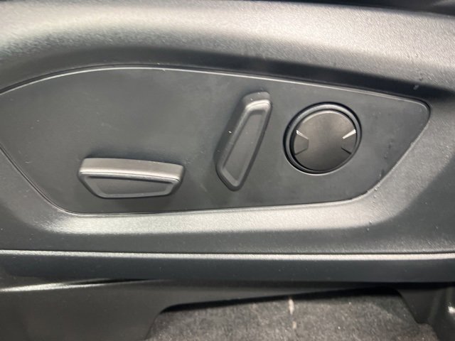 Used 2022 Ford Explorer XLT w/ Equipment Group 202A image 19