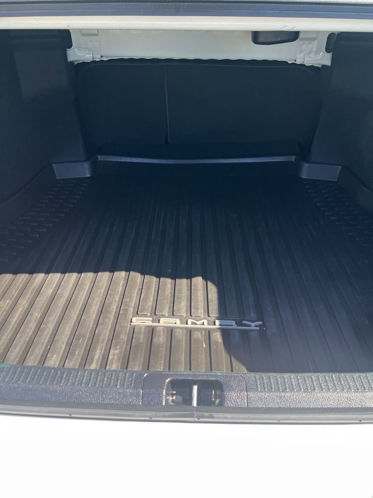 Used 2024 Toyota Camry SE w/ Convenience Package image 9