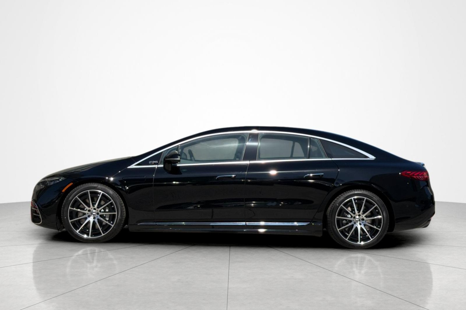 New 2026 Mercedes-Benz EQS 450+ 4MATIC Sedan image 2