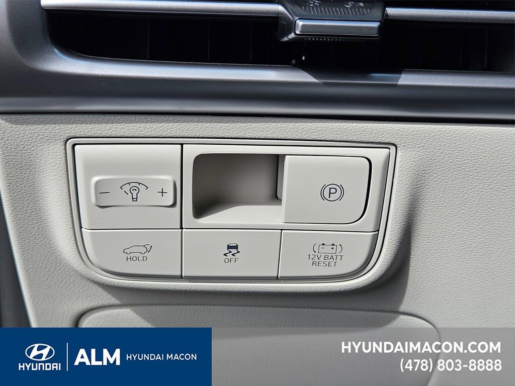 New 2025 Hyundai Tucson Limited image 33