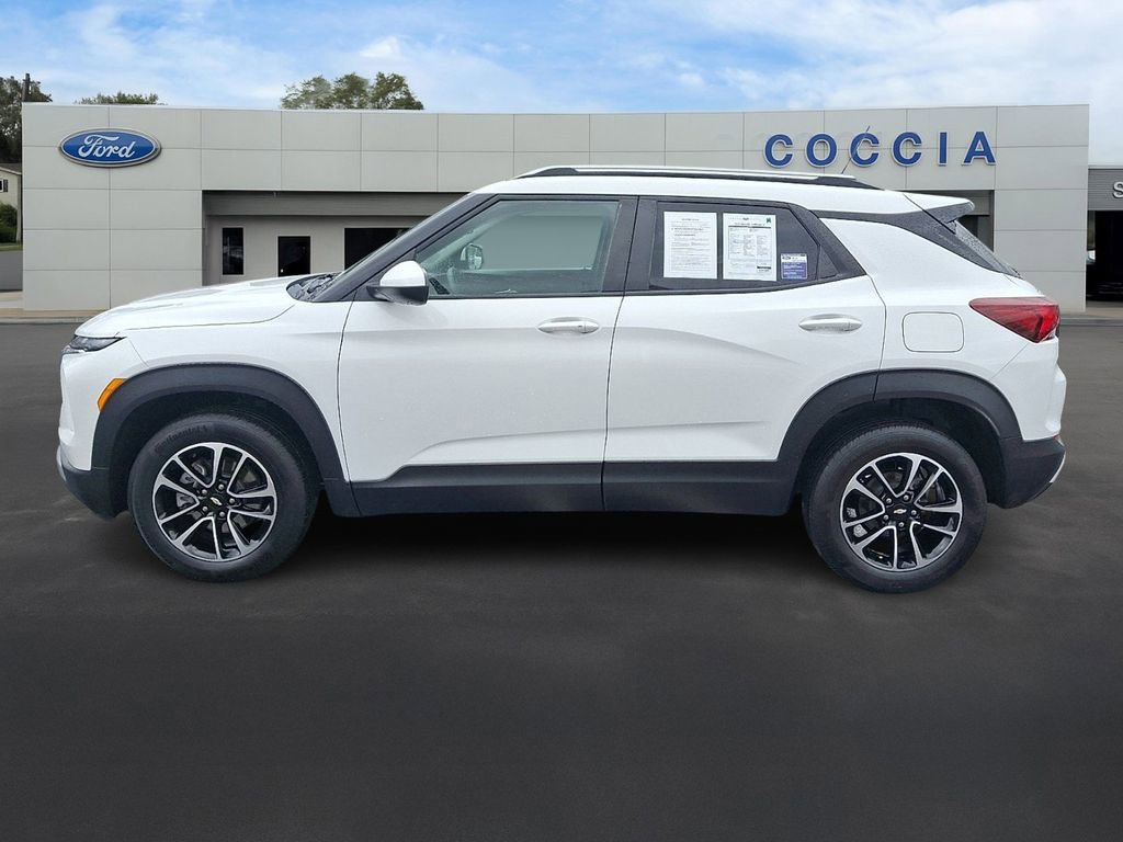 Used 2024 Chevrolet TrailBlazer LT w/ LT Cold Weather Package AWD/4WD image 7