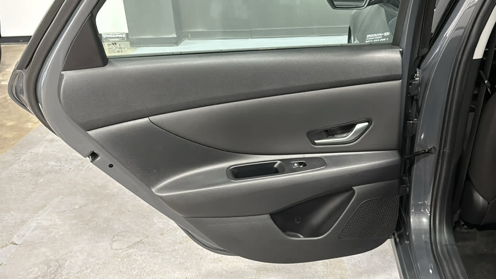 Used 2023 Hyundai Elantra SEL w/ Convenience Package FWD image 18