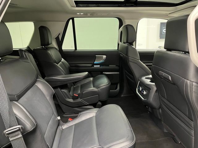 Used 2025 Ford Expedition Platinum AWD/4WD image 53